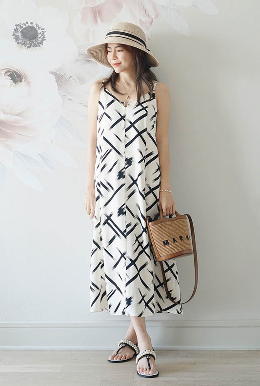 Petite Studio's Milani Dress in Brush Print