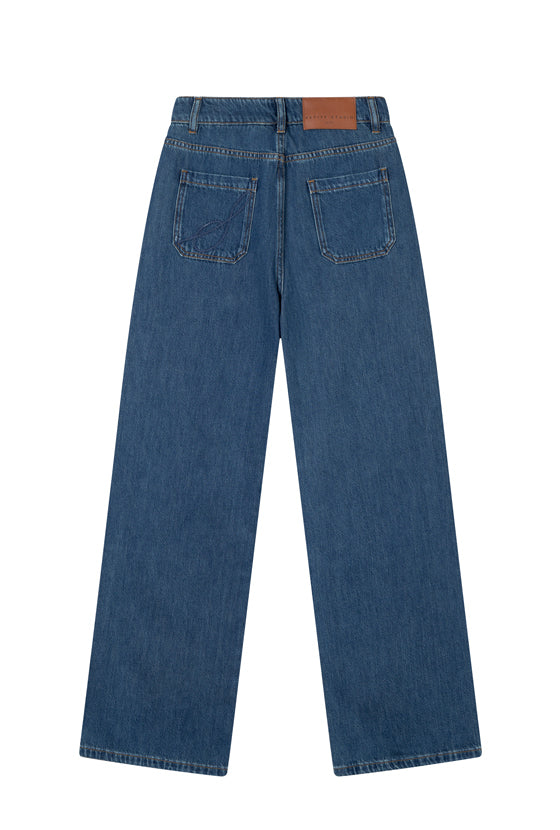 Petite Studio's Odilia Mid Rise Straight Leg Jeans in Mid Indigo