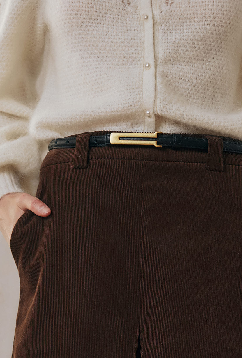 Petite Studio's Cyrillar Black and Golden Buckle Thin Leather Belt
