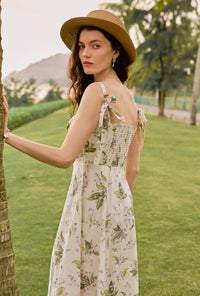 Petite Studio's Kirsten Dress in Cream Floral 
