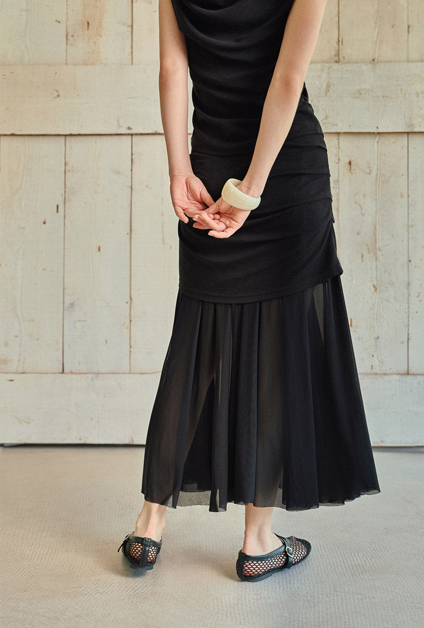 Petite Studio's Fiore Ivory Acrylic Bangle