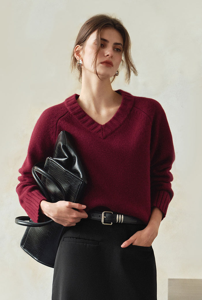 Petite Studio's Samuel Merino Wool Sweater in Burgundy