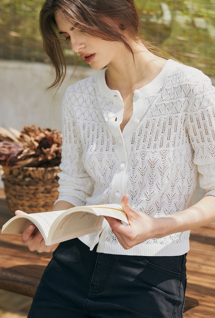 Petite Studio's Hannah Cashmere Cotton Blend Cardigan in Ivory