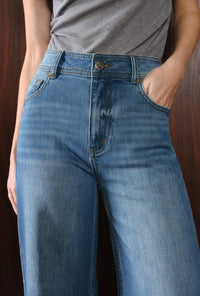 Petite Studio's Esme High-Rise Wide-Leg Cropped Jeans in Mist Blue