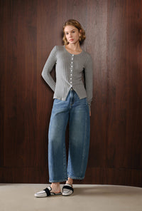 Petite Studio's Evie Mid-Rise Barrel Jeans in Vintage Blue