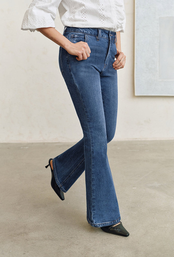 Petite Studio's Asher Mid-Rise Flared Jeans in Vintage Blue