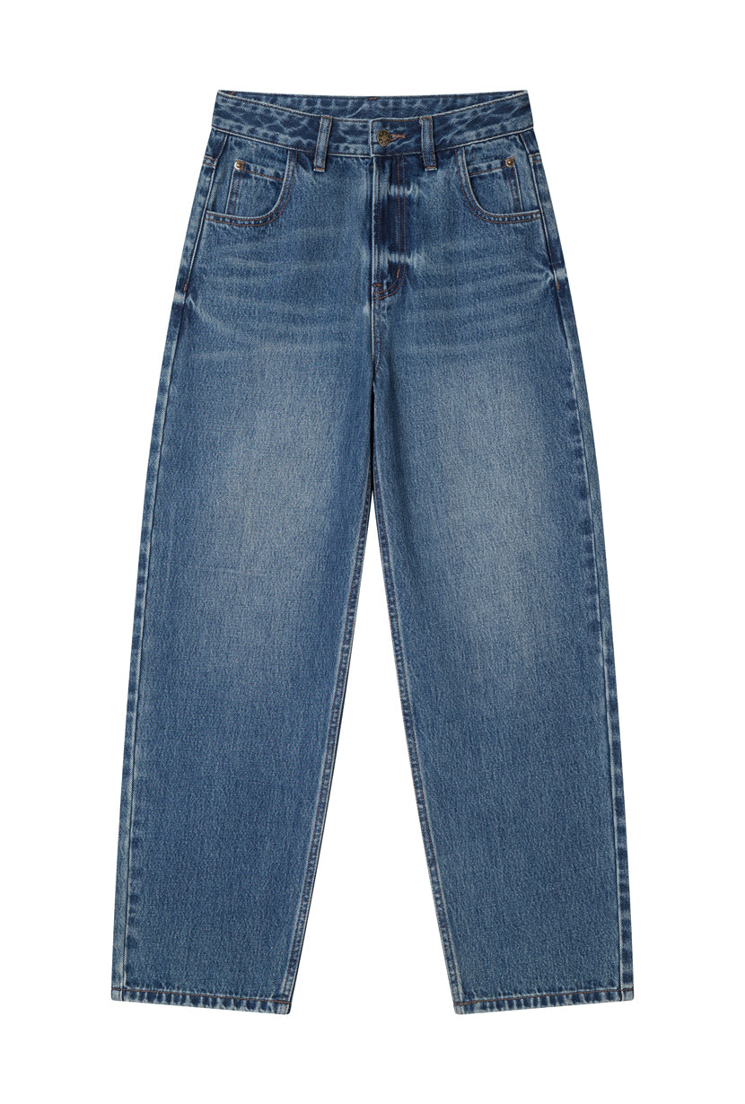 Petite Studio's Bentley Straight Cropped Jeans in Medium Blue 
