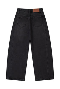 Petite Studio's Evie Mid-Rise Barrel Jeans in Black